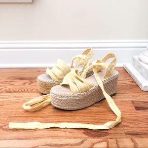 H & D Moda Española Platform Shoes